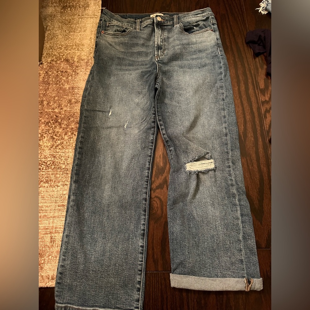 Sneak Peak Jeans